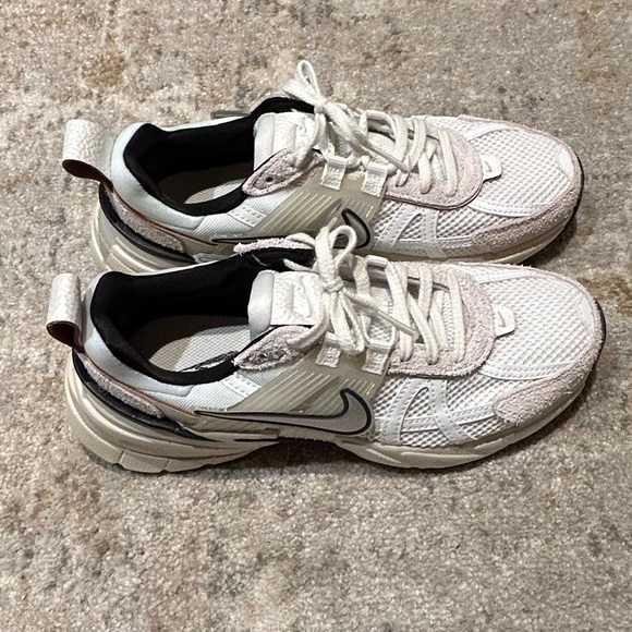 Nike V2K run sneakers - Picture 7 of 10